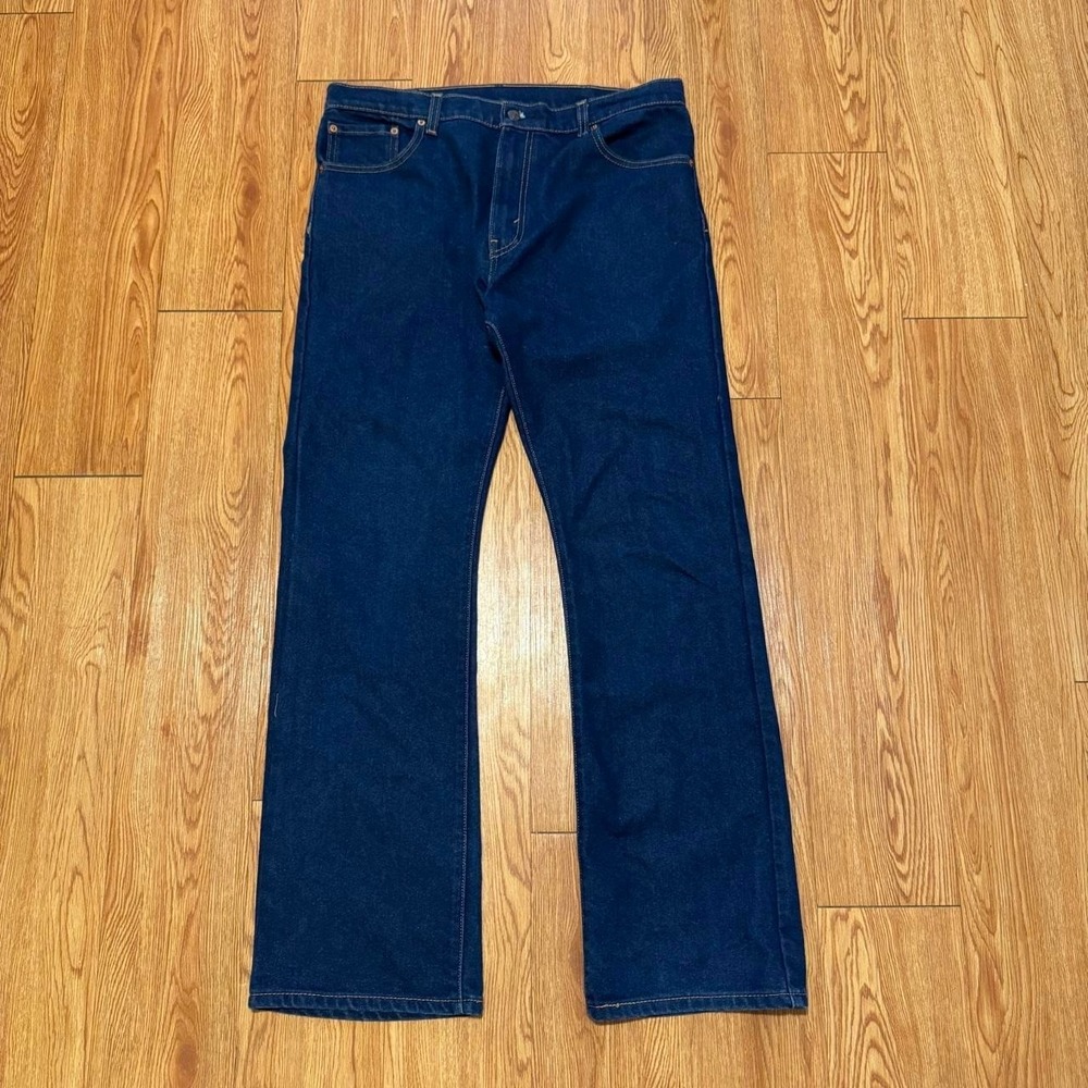 Levi's 517 Men's Jeans Fits 36x33 Boot Cut Denim Western Cowboy